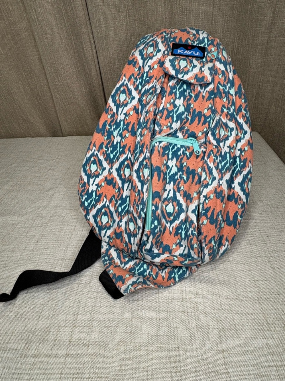 Kavu Rope Bag Teal Coral White “Beach Paint" Patterned Sling Bag